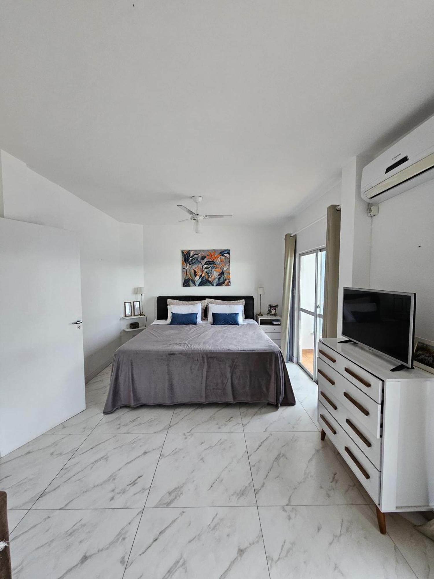 Suite En Apartamento Privado Homestay *